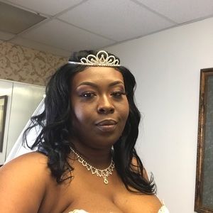 Meet your Posher, April